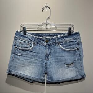 American Eagle Light Wash Regular Rise Distressed Raw Hem Denim Shorts Size 6